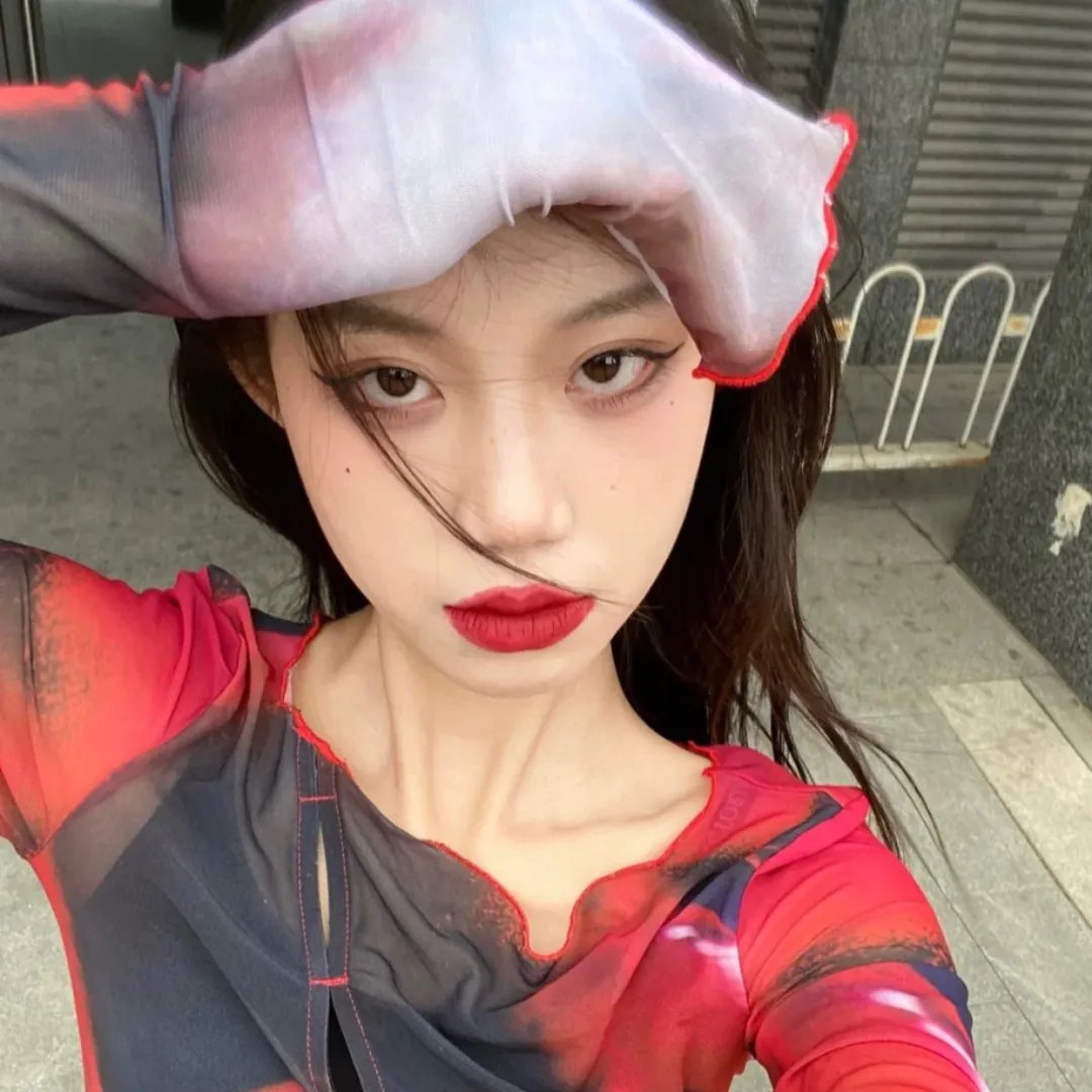 天才：黑色石榴石